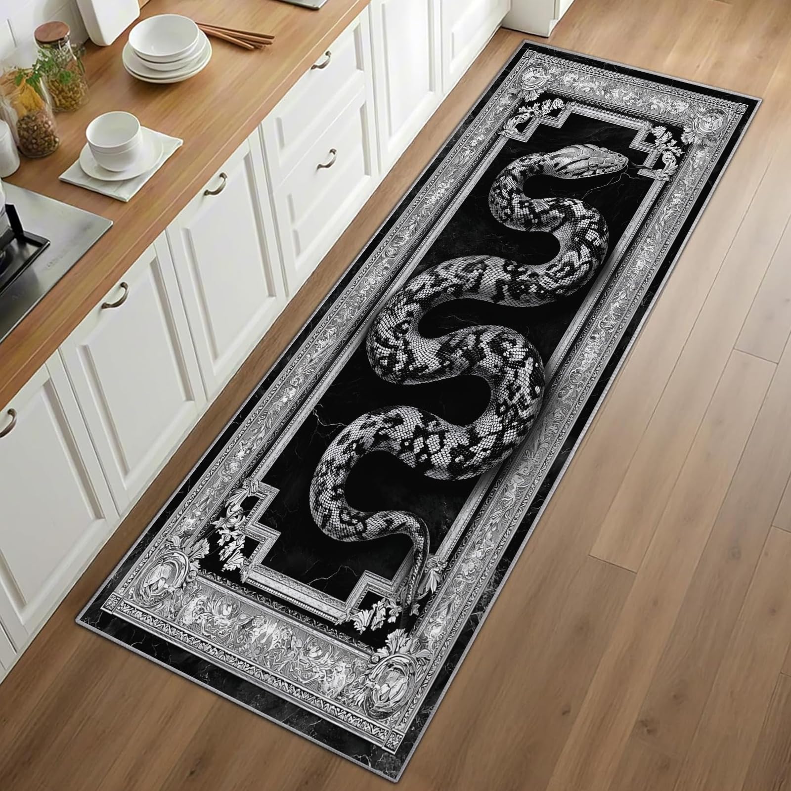 Snake Print Runner Rug Black B - Commercial Kitchen Background recension och pris